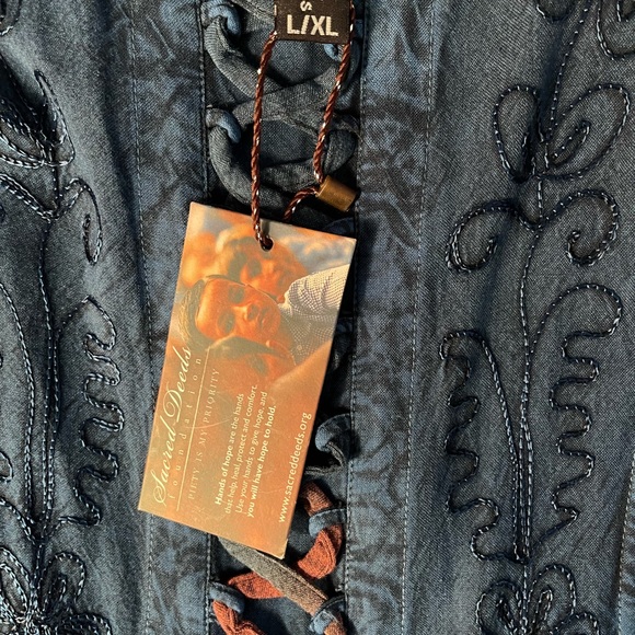 NWT.  Sacred Threads L/XL Dress.   BL/RD1 - Picture 7 of 13